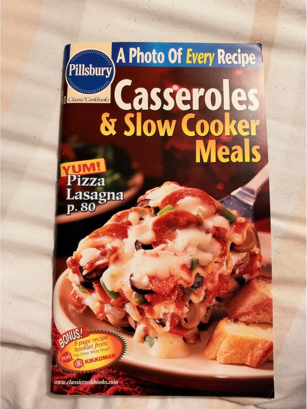 Pillsbury Classic Cookbooks: Casseroles & Slow Cooker Meals Magazine